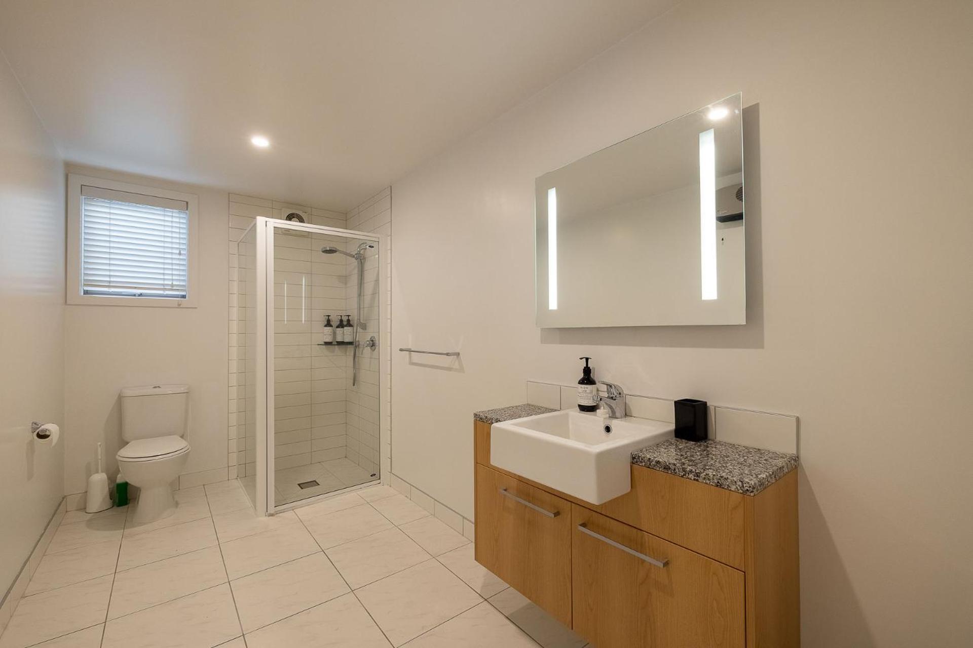 Cosy Alpine Retreat Apartment Wanaka Ngoại thất bức ảnh